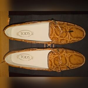 Tod's Women's Gommino Brown Leather Slip-On Loafers, Size 11.5